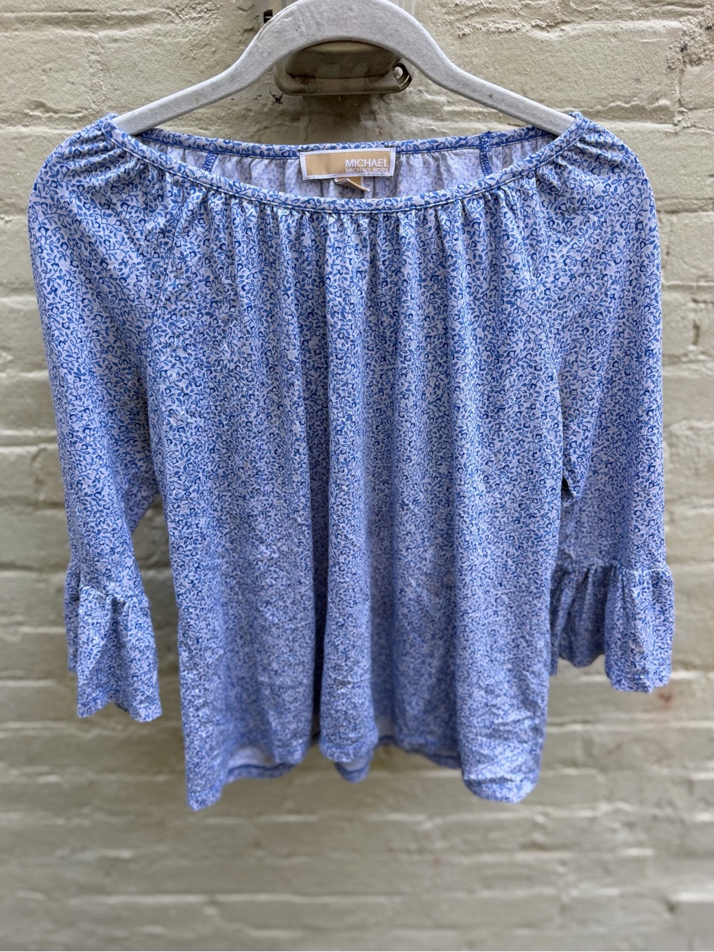 Stunning floral Michael Kors peasant top in excellent condition
